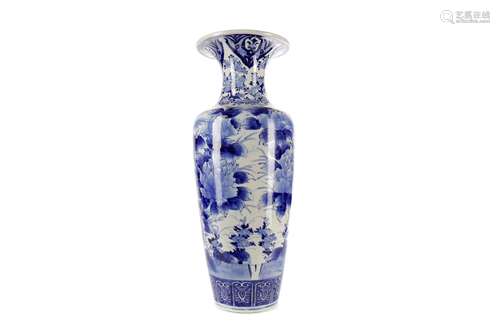 A JAPANESE BLUE AND WHITE VASE