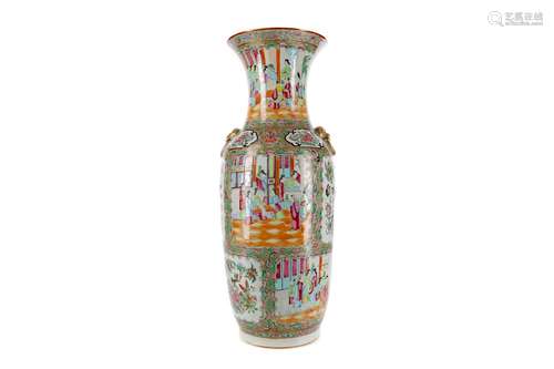 A LATE 19TH CENTURY CHINESE CANTON FAMILLE ROSE VASE