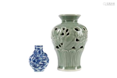 A 20TH CENTURY CHINESE CELADON VASE AND A SNUFF BOTTLE