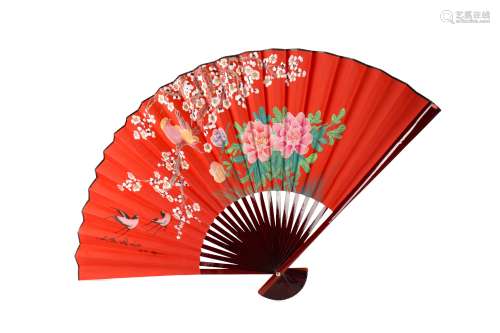 A CONTEMPORARY CHINESE FAN IN BOX