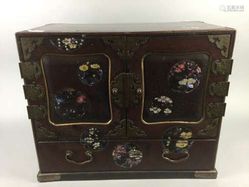 AN EARLY 20TH CENTURY CHINESE LACQUERED TABLE CABINET