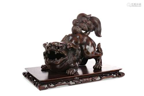 A 20TH CENTURY CHINESE BRONZED POTTERY FOE DOG