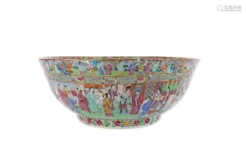 A LARGE LATE 19TH CENTURY CHINESE FAMILLE ROSE BOWL