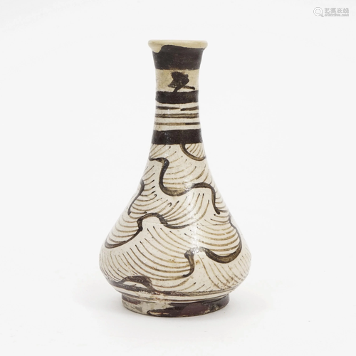 A BOTTLE OF JIZHOU KILN WITH WAVE PATTERN