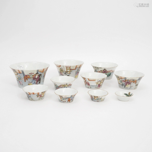 A SET OF BOWLS WITH PASTEL FIGURES