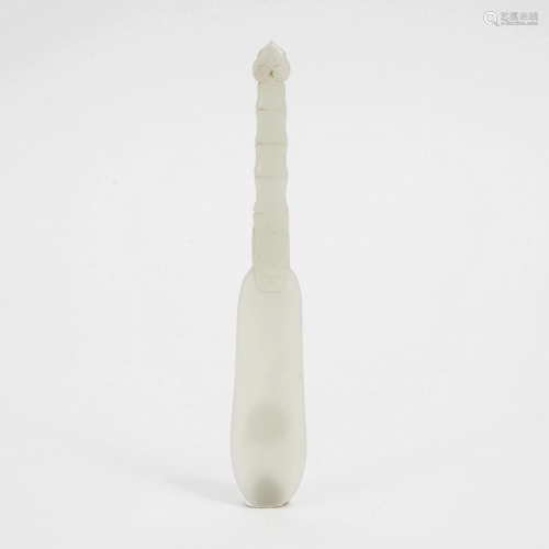 A PIECE OF WHITE JADE SPOON