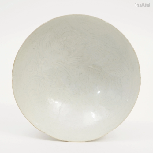 A CARVED FLOWER BOWL FROM JINGDEZHEN KILN