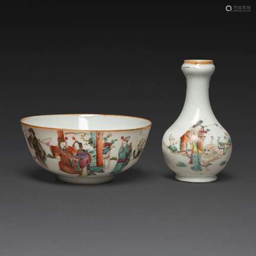 SUTE DE DEUX OBJETSen porcelaine et émaux polychromes dans l...