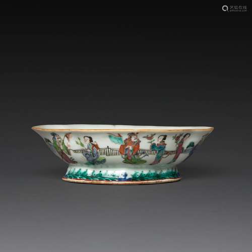 RAVIER FLORIFORMEen porcelaine et émaux polychromes dans le ...