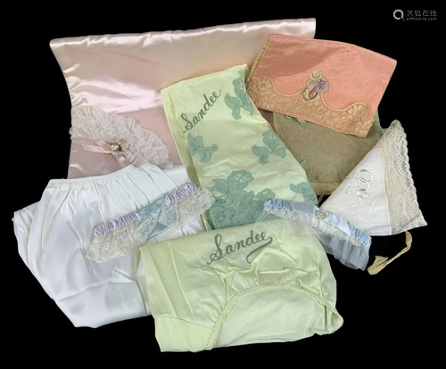 Lot Of Vintage Ladies Undergarments, Garters