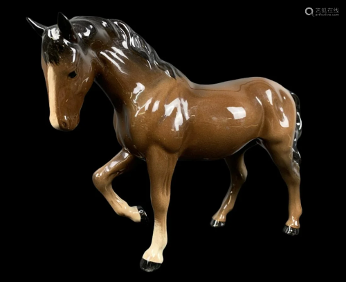 Beswick Brown Stocky Jogging Mare, Horse