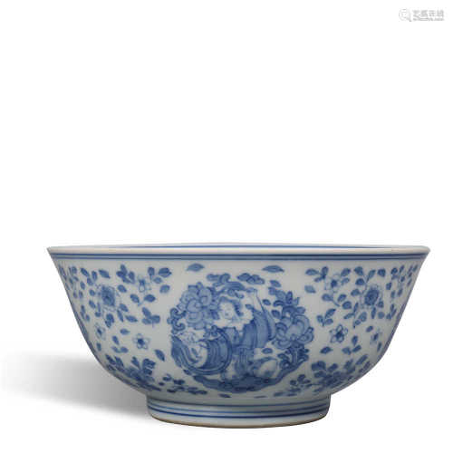 Blue and white flower bowl in Qing Dynasty