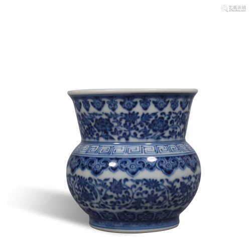 Qing Dynasty Daoguang blue and white tangled lotus pattern s...