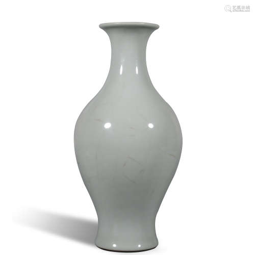 Qing Dynasty Qianlong white glazed olive vase
