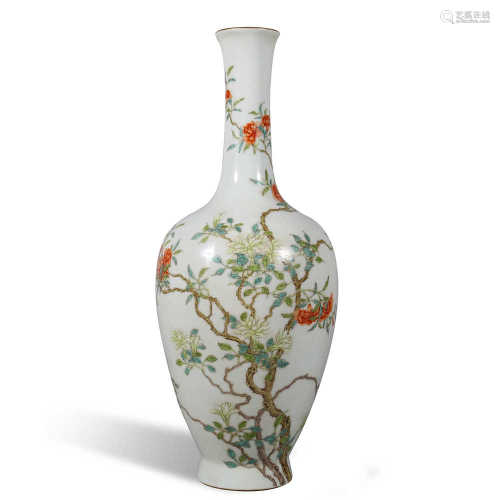 Qing Dynasty Qianlong pastel flower pattern Guanyin vase