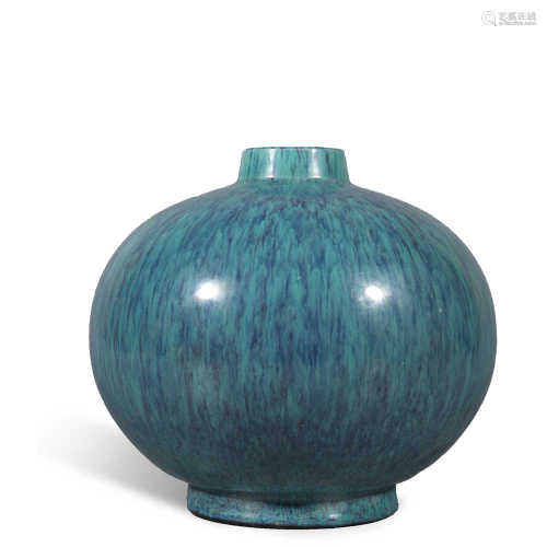 Imitation Jun glaze bottle in Qing Dynasty