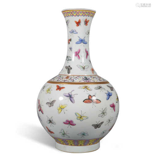 Qing Dynasty Guangxu Pink Butterfly vase