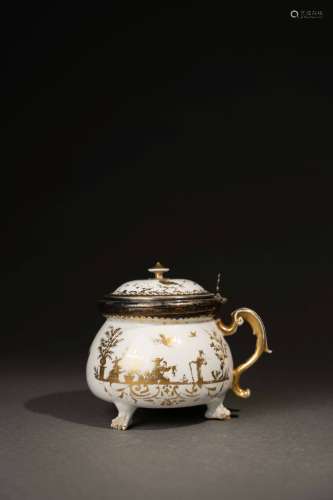 18世紀 麥森白瓷描金東方人物獸足糖罐