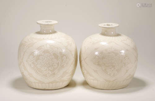 Song Dynasty - Pair of Cizhou Ware Vases