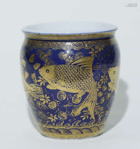 Qing Dynasty - Fish Pattern Blue Glaze Jar