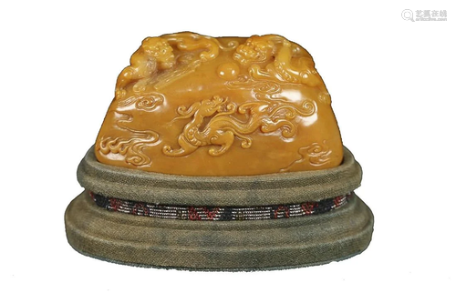 SHOUSHAN TIANHUANG STONE SEAL CARVED WITH CHILONG