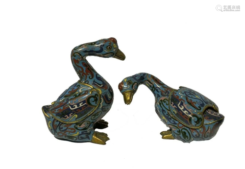 PAIR OF CLOISONNE ENAMEL GOOSE FORM COVERED BOXES