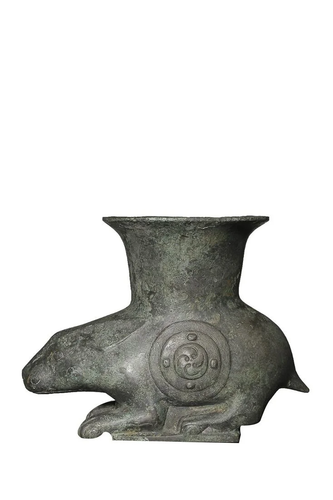 BRONZE RABBIT FORM ZUN VASE