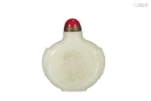 HETIAN JADE SNUFF BOTTLE CARVED WITH ARHAT AND LION