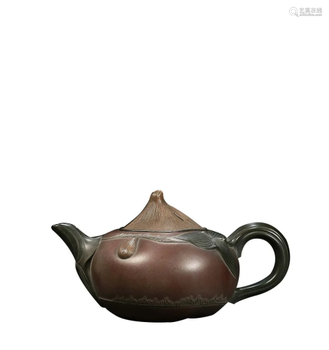 TEAPOT WITH 'JIANG RONG' INSCRIBED