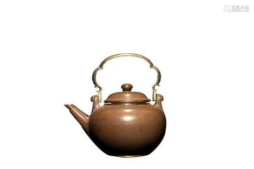 TEAPOT WITH COPPER ALLOY LOOP HANDLES AND 'GONG JU'