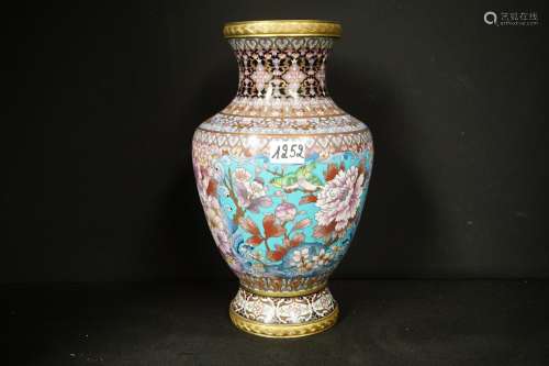 CHINESE VAAS IN CLOISONNE
