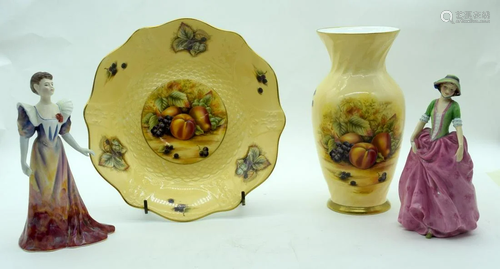 An Ainsley Orchard gold pattern vase and a dish 23cm