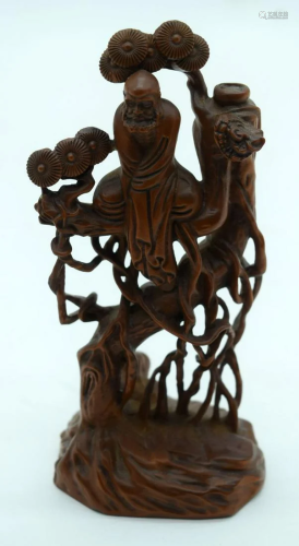A Chinese hardwood carving 14cm