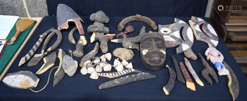 TRIBAL AFRICAN ART - Mixed Lot (qty)