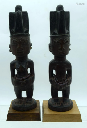 TRIBAL AFRICAN ART A PAIR OF YORUBA IBEJI. Nigeria.