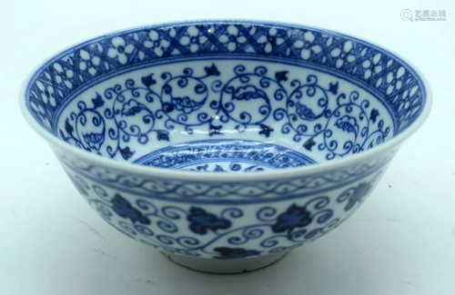 A Chinese blue and white bowl decorated with Lotus 16