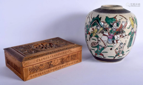 A LARGE 19TH CENTURY CHINESE FAMILLE VERTE CRACKLE