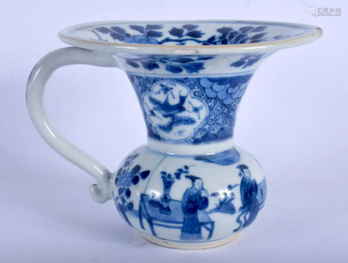 A VERY RARE 17TH/18TH CENTURY CHINESE BLUE AND WHITE