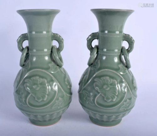 A PAIR OF 19TH CENTURY CHINESE TWIN HANDLED CELADON