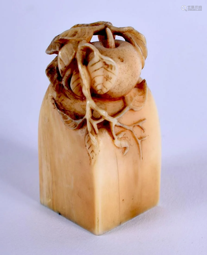 A 19TH CENTURY CHINESE CARVED BONE SEAL Late Qing. 3.75