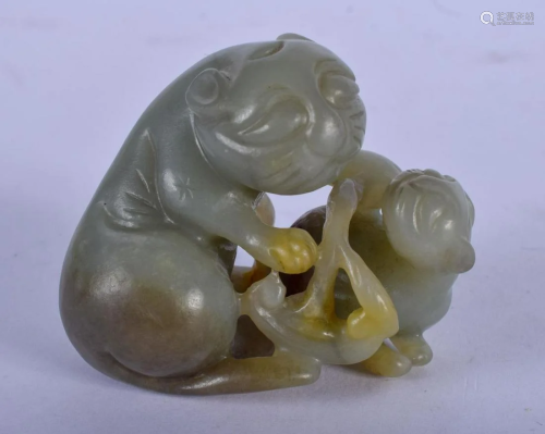 AN EARLY 20TH CENTURY CHINESE CARVED GREEN JADE FIGU…