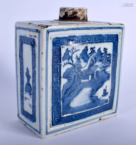 AN 18TH CENTURY CHINESE BLUE AND WHITE PORCELAIN TEA