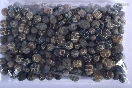 ASSORTED TIBETAN AGATE BEADS 20th Century. (qty)