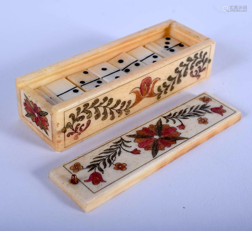 A CHINESE CARVED BONE DICE BOX AND COVER 20th Century.