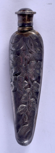 A STERLING SILVER SCENT BOTTLE. 16 grams. 8 cm long.