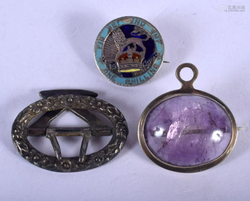 THREE ANTIQUE BROOCHES. Largest 3.5 cm wide. (3)