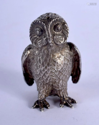 A SILVER OWL CONDIMENT. London 1987. 48 grams. 4.5 cm x