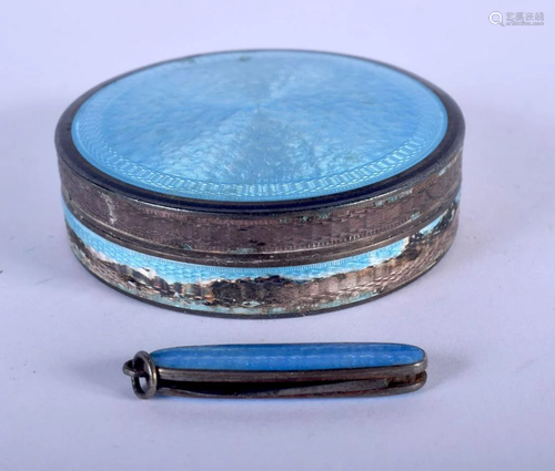 AN ART DECO EUROPEAN SILVER AND ENAMEL BOX together