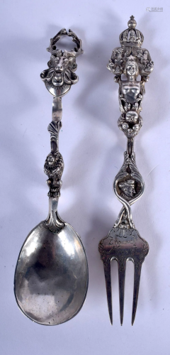 AN EXTREMELY RARE PAIR OF 18TH/19TH CENTURY CONTINENTAL
