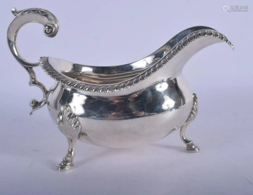 AN EARLY 19TH CENTURY ENGLISH SILVER SAUCEBOAT. London